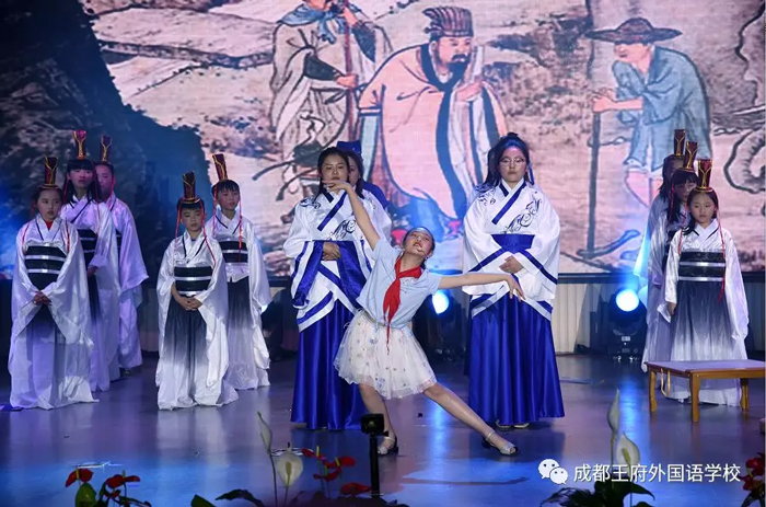 七彩童年，放飞梦想