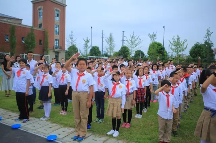 关于成都王府外国语学校,请看这里 关于成都王府外国语学校,请看这里