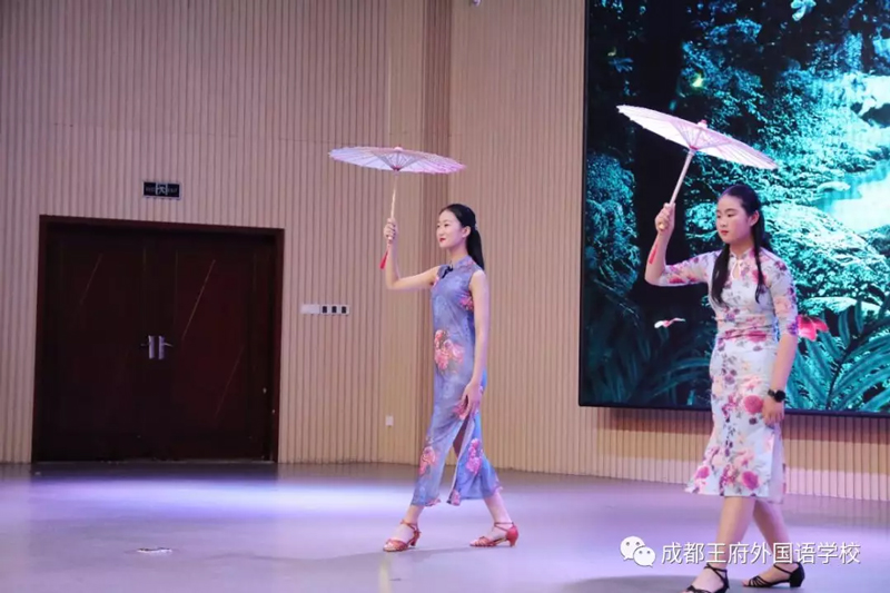 毕业季,我们在一起—北京王府兄弟校到成都王府研学互动活动 毕业季,我们在一起—北京王府兄弟校到成都王府研学互动活动