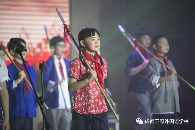 “七彩童年,放飞梦想”—成都王府外国语学校庆“六一”文艺汇演 “七彩童年,放飞梦想”—成都王府外国语学校庆“六一”文艺汇演
