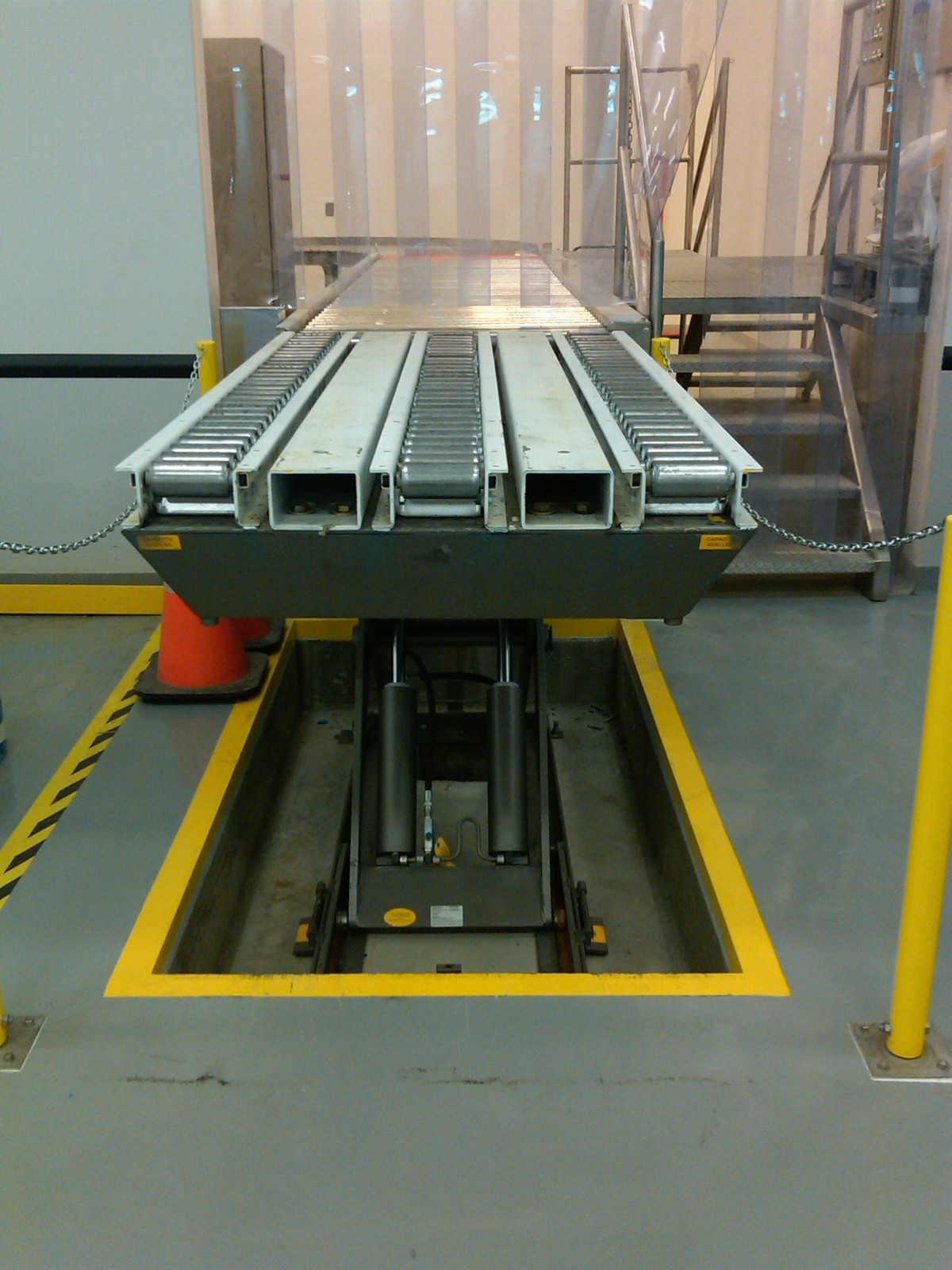 Pit Mounted Lift Table with Conveyor Top