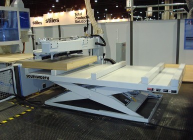 Lift Table for Panel Feeding