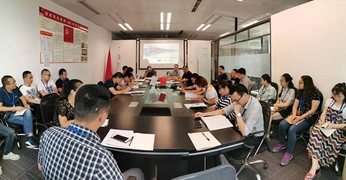 集团公司召开半年工作汇报总结会 集团公司召开半年工作汇报总结会