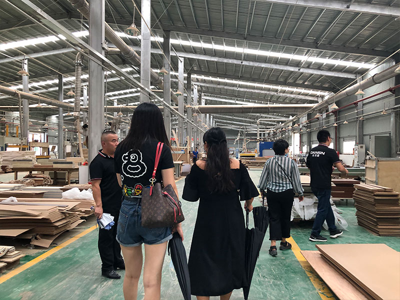 房多多赴达安盛总部生产基地参观考察 房多多赴达安盛总部生产基地参观考察