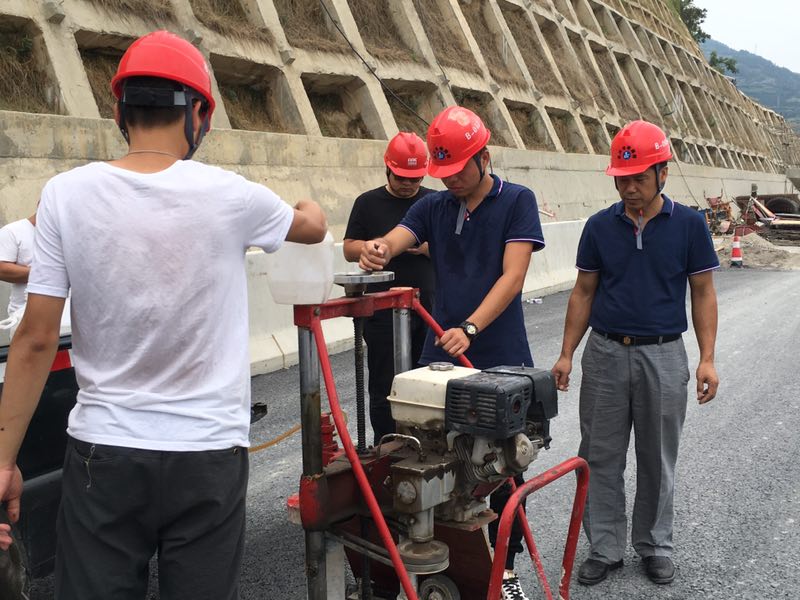 拼搏趕超,助推香溪項(xiàng)目建設(shè) 拼搏趕超,助推香溪項(xiàng)目建設(shè)