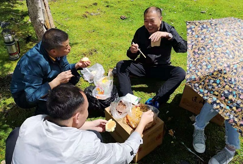 溜溜的康定 溜溜的城 溜溜的康定 溜溜的城