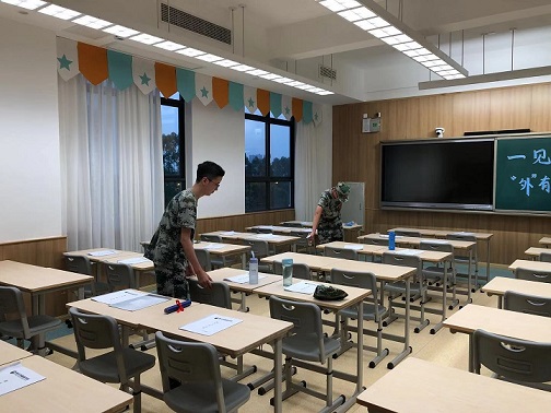骄阳似火,青春如歌——军训纪实之一 骄阳似火,青春如歌——军训纪实之一