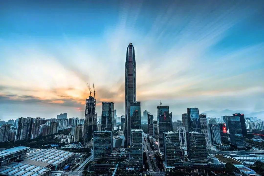 侠客岛:深圳是要取代香港吗? 侠客岛:深圳是要取代香港吗?