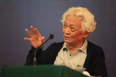侠客岛:深圳是要取代香港吗? 侠客岛:深圳是要取代香港吗?