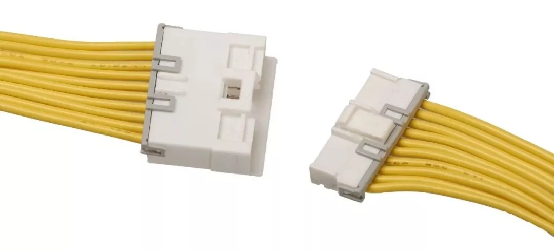MicroTPA 2.0 毫米线对板和线对线连接器系统