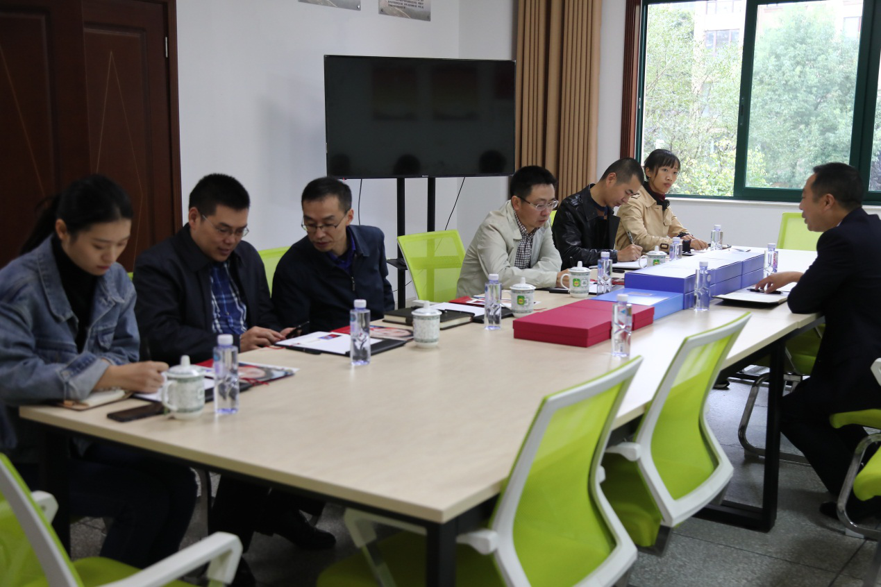 成都王府外国语学校党支部迎接主题教育检查纪实 成都王府外国语学校党支部迎接主题教育检查纪实