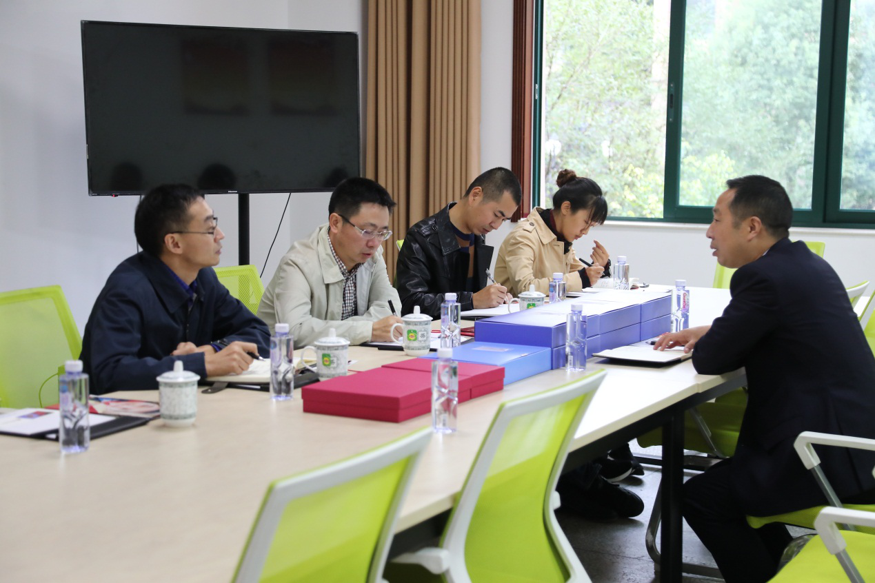 成都王府外国语学校党支部迎接主题教育检查纪实 成都王府外国语学校党支部迎接主题教育检查纪实