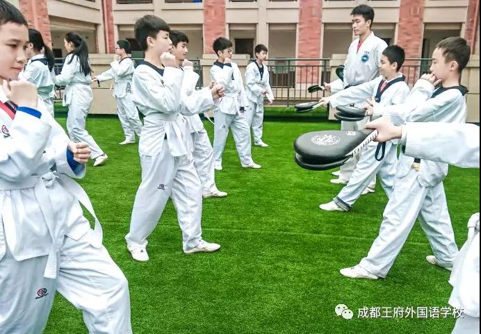 成都王府外国语|有这样一所学校 成都王府外国语|有这样一所学校