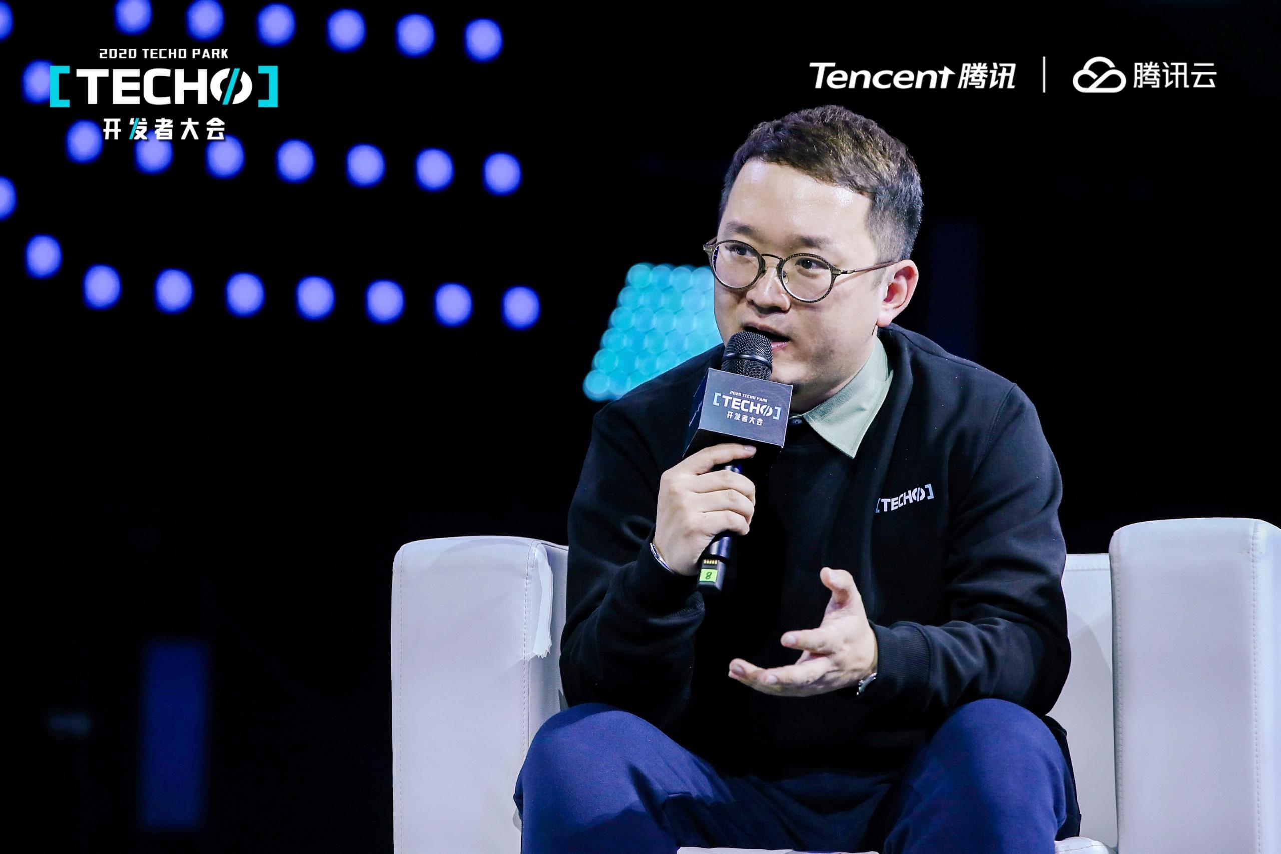 嗨美丽SOP系统荣获腾讯首届开发者大赛“年度最具商业价值奖” 嗨美丽SOP系统荣获腾讯首届开发者大赛“年度最具商业价值奖”