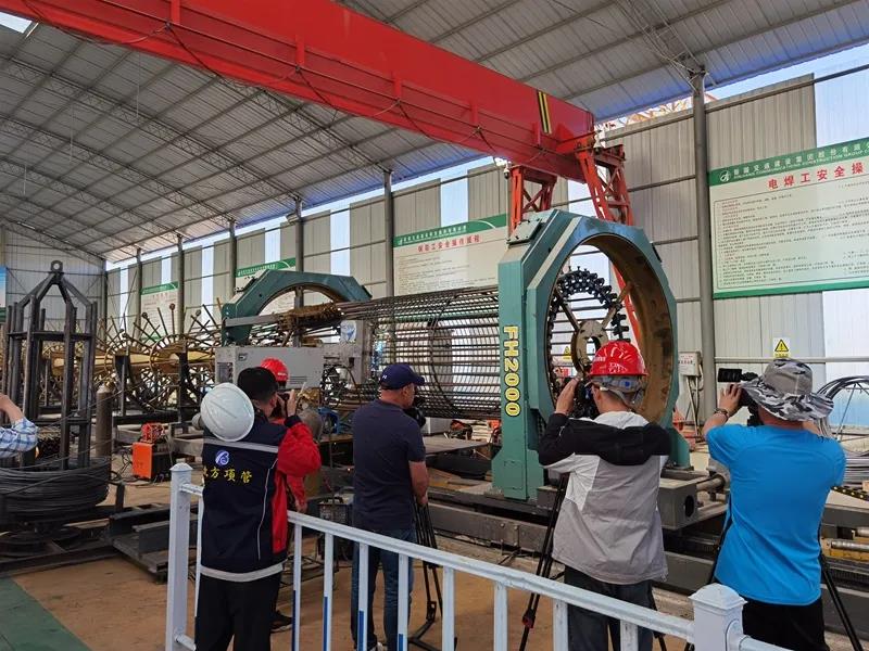中國首條沙漠探險旅游高速公路預計今年底通車 中國首條沙漠探險旅游高速公路預計今年底通車