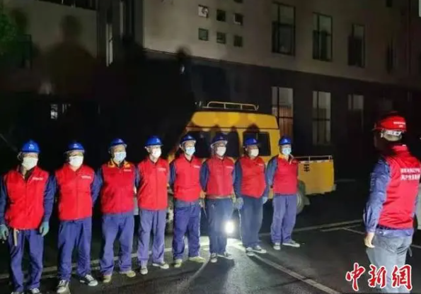 营口12小时紧急安装4座方舱实验室,可实现核酸检测日筛50万人次 营口12小时紧急安装4座方舱实验室,可实现核酸检测日筛50万人次
