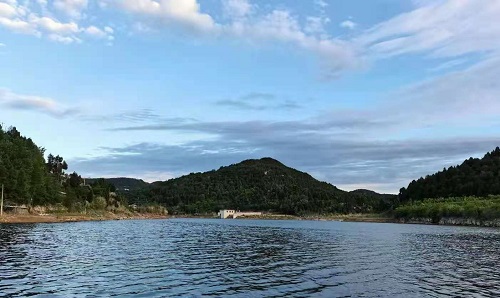 南充分公司大明山客棧榮獲“金牌商家”稱號(hào) 南充分公司大明山客棧榮獲“金牌商家”稱號(hào)