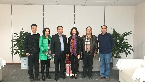 張遠(yuǎn)鵬董事長會(huì)見泰和安總經(jīng)理宋曉梅一行 張遠(yuǎn)鵬董事長會(huì)見泰和安總經(jīng)理宋曉梅一行