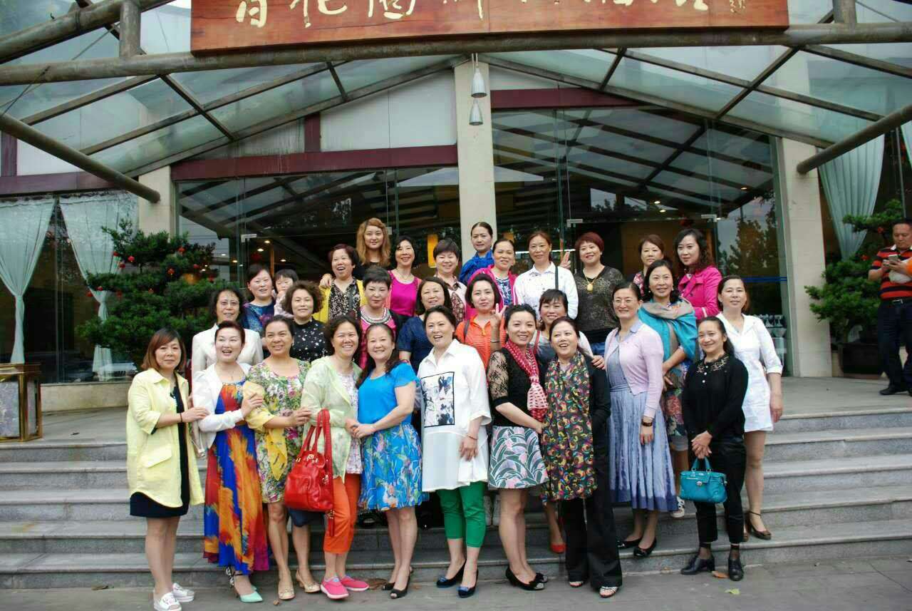 圆梦出发地  共叙战友情