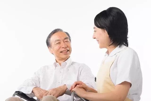 在老人看护服务上,我们与日本有多大的差距 在老人看护服务上,我们与日本有多大的差距