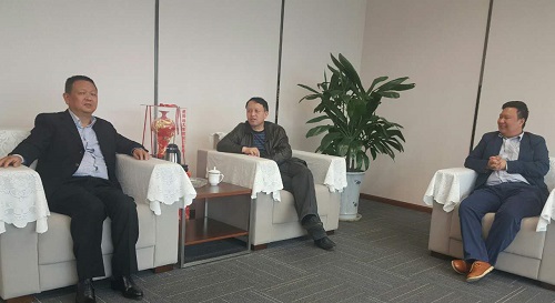 張遠(yuǎn)鵬董事長(zhǎng)分別會(huì)晤四川省駐廈門(mén)辦事處暨中建七局總承包公司領(lǐng)導(dǎo)