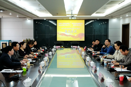 中原聯(lián)創(chuàng)公司與洛陽宏科創(chuàng)投公司簽署發(fā)起設(shè)立 中原聯(lián)創(chuàng)公司與洛陽宏科創(chuàng)投公司簽署發(fā)起設(shè)立