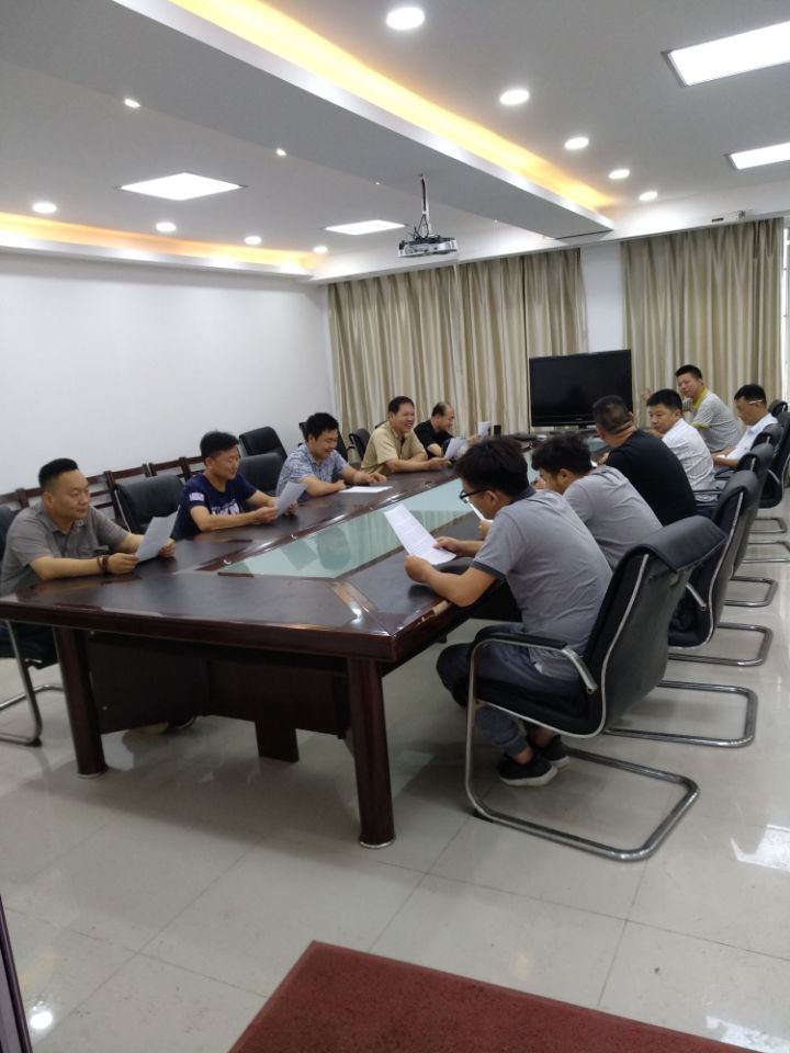 強化責任意識 確保行車安全——路橋公司司機班開展雨季行車安全座談會 強化責任意識 確保行車安全——路橋公司司機班開展雨季行車安全座談會