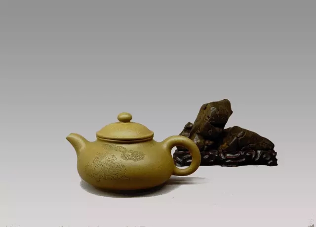 “十方妙闻”陋室茶习器具展——紫砂壶 “十方妙闻”陋室茶习器具展——紫砂壶