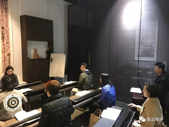 【6月课讯】跟着南云老师学习《卧龙吟》 【6月课讯】跟着南云老师学习《卧龙吟》