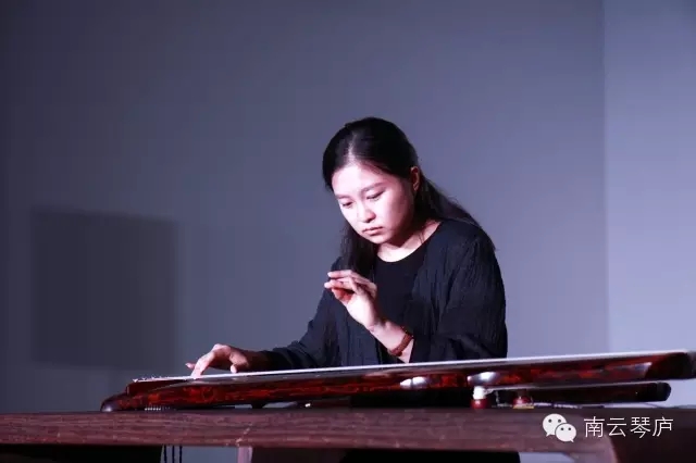 “秋意浓”2015南云琴庐师生中秋第二届雅集圆满落幕! “秋意浓”2015南云琴庐师生中秋第二届雅集圆满落幕!