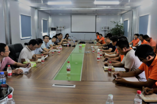 集團管理公司帶隊對路橋公司機場項目進行履職盡責考評