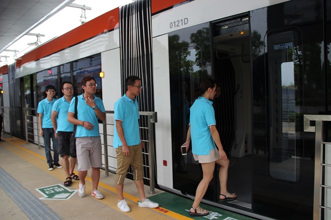 路達(dá)公司參與大漢陽(yáng)有軌電車檢測(cè),開(kāi)通首日體驗(yàn)不一樣的感受 路達(dá)公司參與大漢陽(yáng)有軌電車檢測(cè),開(kāi)通首日體驗(yàn)不一樣的感受
