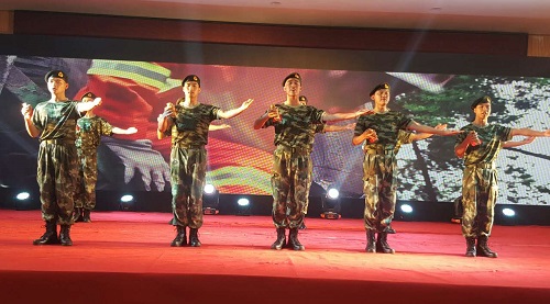 庆祝建军九十周年 迎接党十九大召开 庆祝建军九十周年 迎接党十九大召开