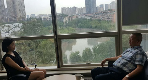 张远鹏董事长约见企业管理公司负责人 张远鹏董事长约见企业管理公司负责人