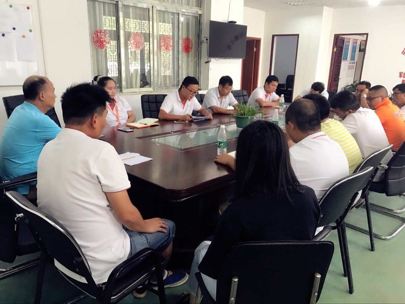 市政工程事業(yè)部召開安全生產(chǎn)工作會(huì)議 市政工程事業(yè)部召開安全生產(chǎn)工作會(huì)議