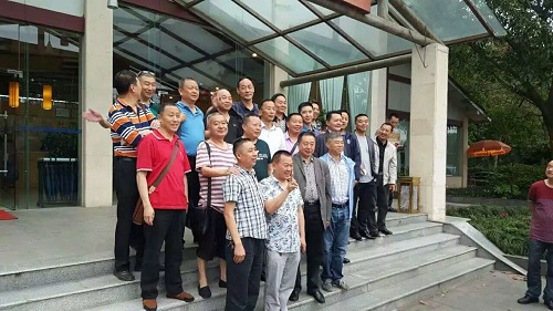圓夢出發(fā)地 共敘戰(zhàn)友情 圓夢出發(fā)地 共敘戰(zhàn)友情