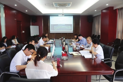《河南日?qǐng)?bào)》政府引導(dǎo)基金助力先進(jìn)制造業(yè)強(qiáng)省建設(shè) 《河南日?qǐng)?bào)》政府引導(dǎo)基金助力先進(jìn)制造業(yè)強(qiáng)省建設(shè)