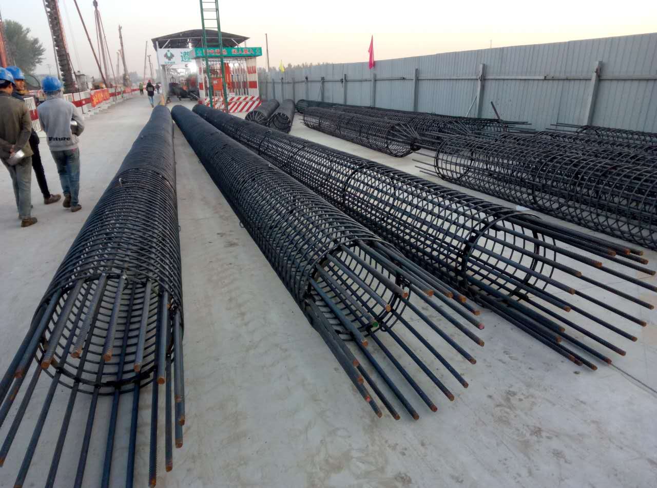 中交第二公路工程局有限公司建金高速公路TJ2標(biāo)項(xiàng)目設(shè)備現(xiàn)場 中交第二公路工程局有限公司建金高速公路TJ2標(biāo)項(xiàng)目設(shè)備現(xiàn)場