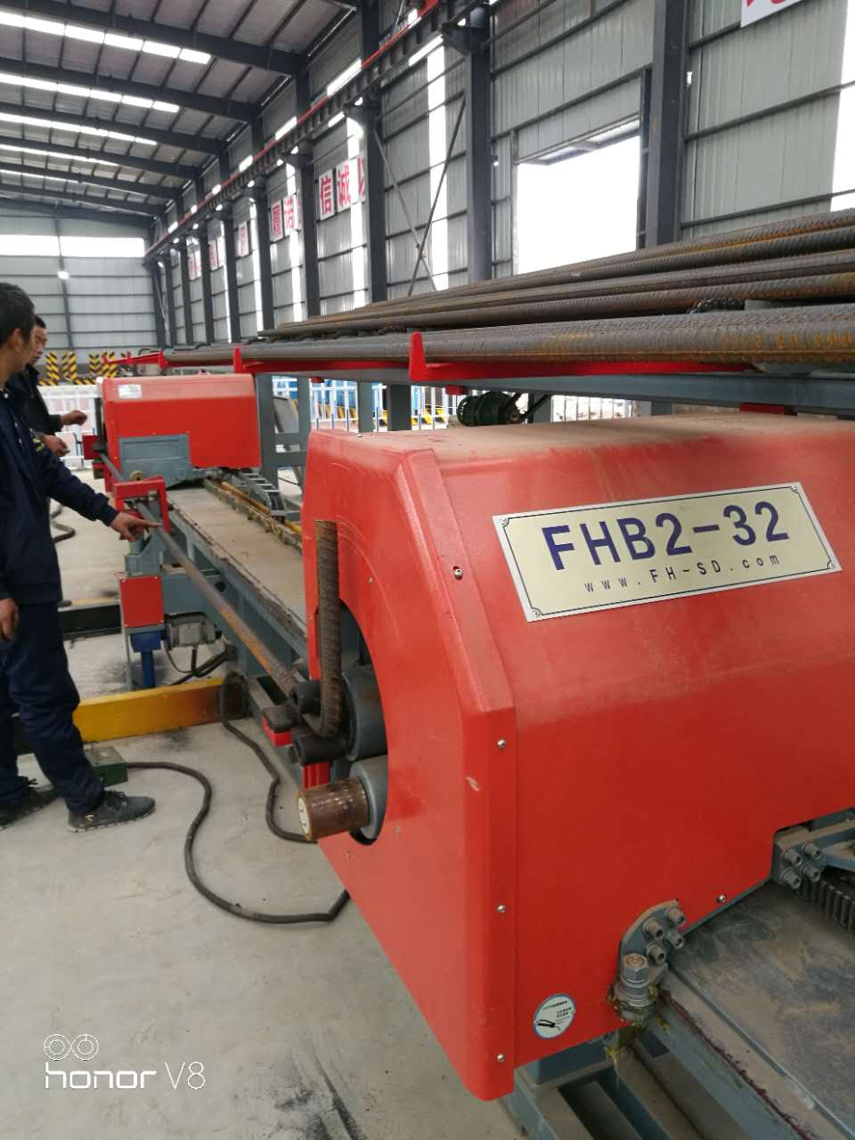 景中高速公路JZ4合同段項目經(jīng)理部鋼筋加工現(xiàn)場