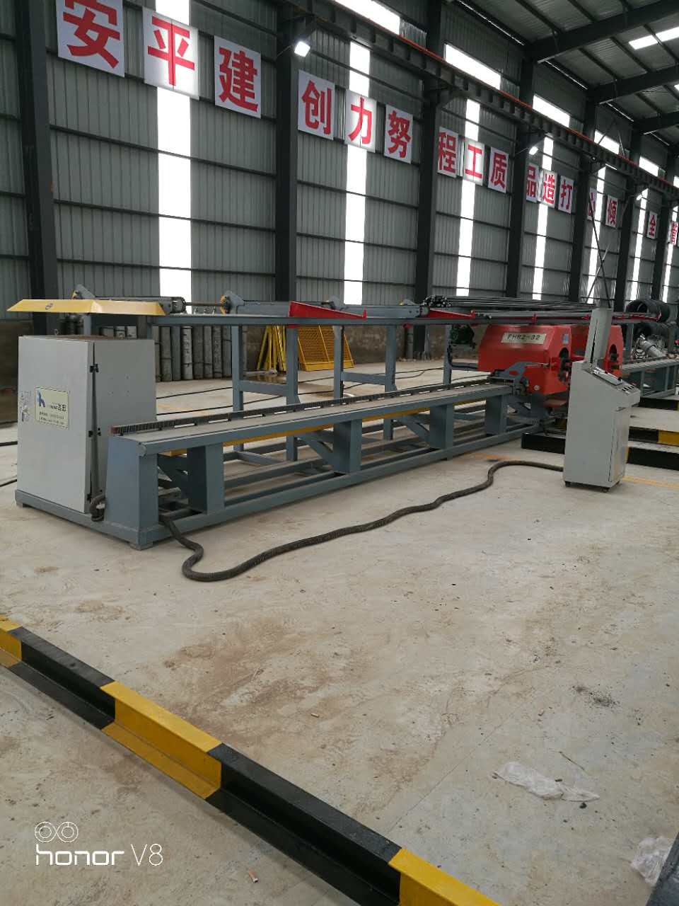 景中高速公路JZ4合同段項目經(jīng)理部鋼筋加工現(xiàn)場