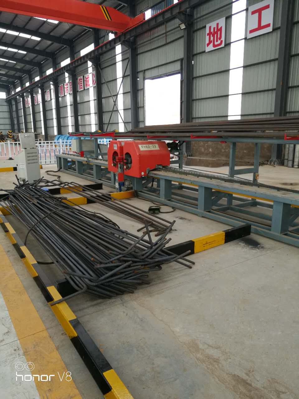 景中高速公路JZ4合同段項目經(jīng)理部鋼筋加工現(xiàn)場