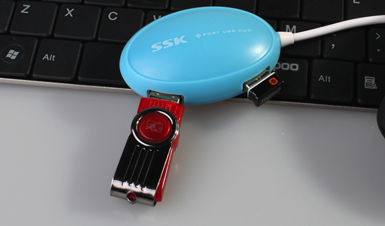 飚王（SSK）SHU017 飞梭四口集线器HUB