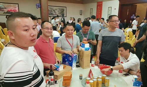 福建省四川巴中商會舉行第一屆第六次會員大會暨中秋聯(lián)誼會 福建省四川巴中商會舉行第一屆第六次會員大會暨中秋聯(lián)誼會