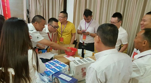 福建省四川巴中商會舉行第一屆第六次會員大會暨中秋聯(lián)誼會 福建省四川巴中商會舉行第一屆第六次會員大會暨中秋聯(lián)誼會