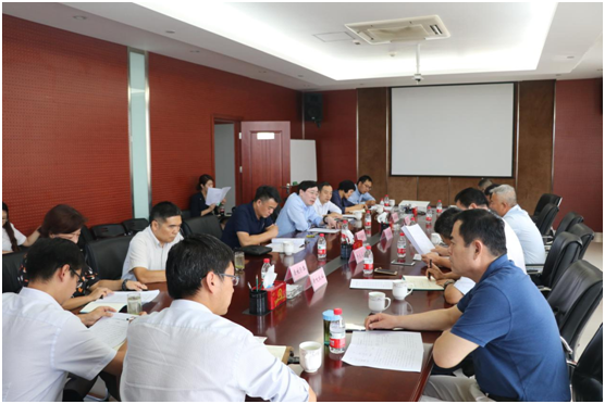 中原聯(lián)創(chuàng)組織召開(kāi)關(guān)于成立300萬(wàn)頭優(yōu)質(zhì)商品豬 聯(lián)盟專項(xiàng)座談會(huì) 中原聯(lián)創(chuàng)組織召開(kāi)關(guān)于成立300萬(wàn)頭優(yōu)質(zhì)商品豬 聯(lián)盟專項(xiàng)座談會(huì)