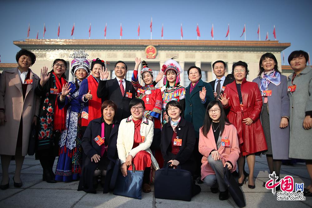 第十三届全国人民代表大会第二次会议在北京人民大会堂开幕 第十三届全国人民代表大会第二次会议在北京人民大会堂开幕