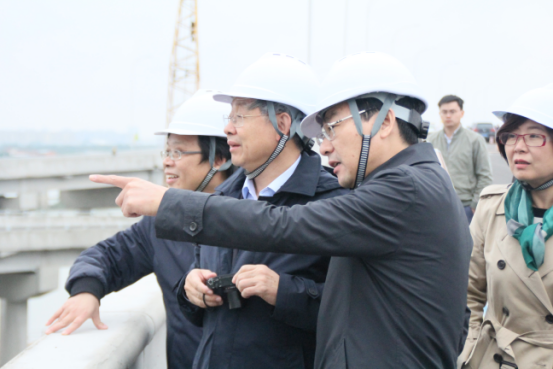 聶建國院士到機場九標、機場改線工程現(xiàn)場調(diào)研 聶建國院士到機場九標、機場改線工程現(xiàn)場調(diào)研