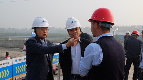 江北快速路工程路面瀝青試驗段圓滿完成 江北快速路工程路面瀝青試驗段圓滿完成