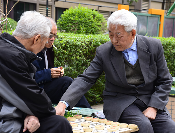 为业主服务,我们是认真哒~——聆水居小区为业主举办象棋比赛&义诊活动 为业主服务,我们是认真哒~——聆水居小区为业主举办象棋比赛&义诊活动