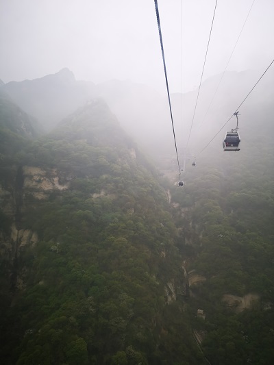 奇險(xiǎn)天下第一山——華山 奇險(xiǎn)天下第一山——華山
